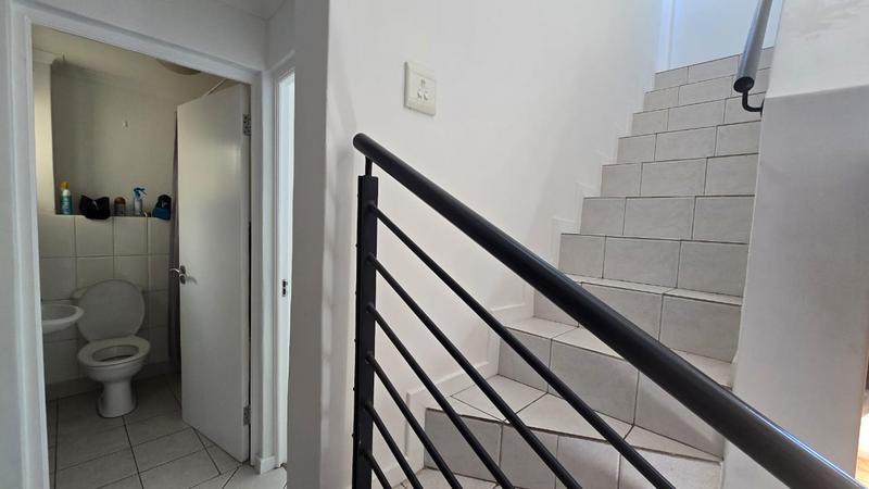 2 Bedroom Property for Sale in Somerset West Western Cape